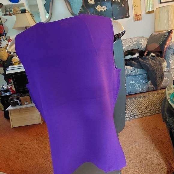 Cable & Gage Sleeveless Top - Picture 6 of 6